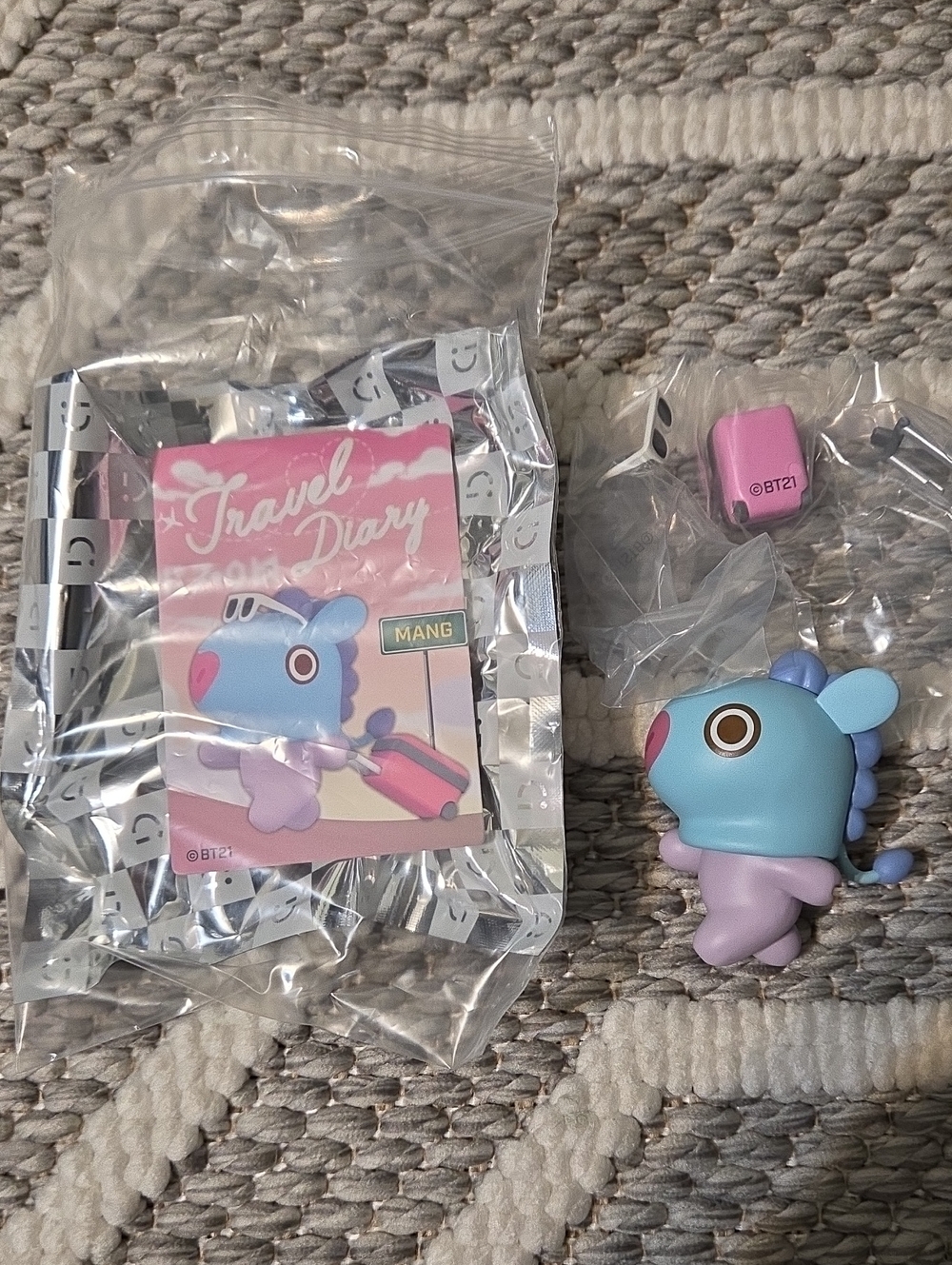 Miniso x BT21 Travel Diary-Mang Collectible